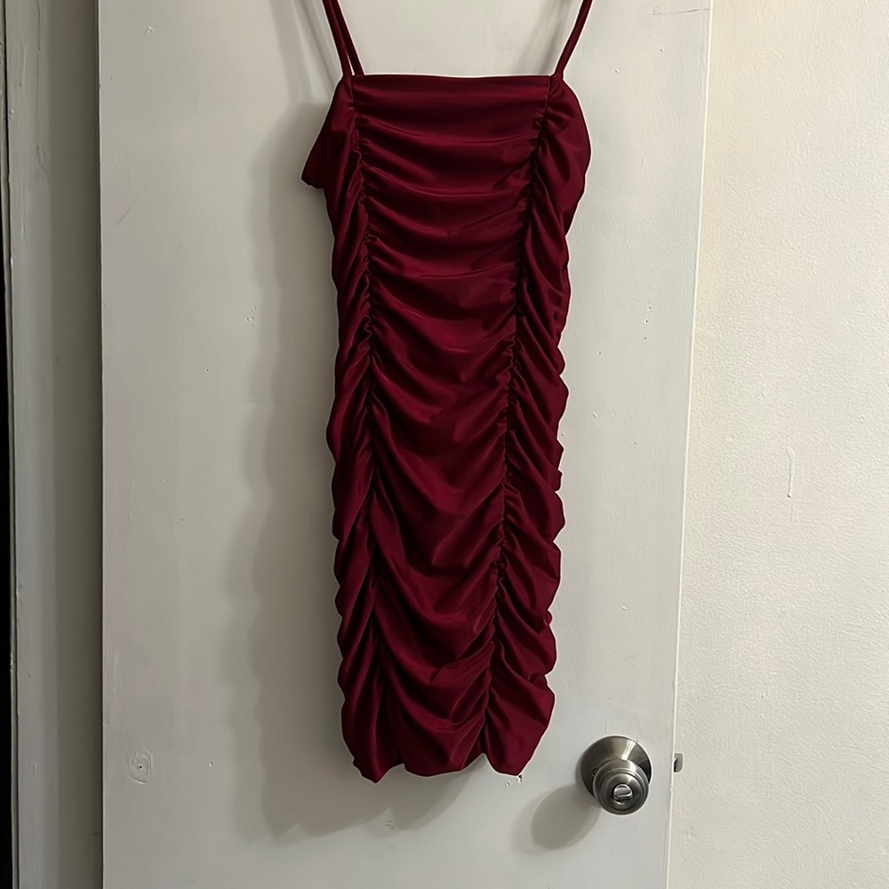 Wine fitted mini dress